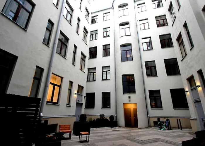 Riga Center - Quiet Studio - 5 Min To Old Town & Nflx
